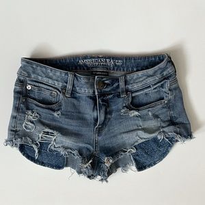 AMERICAN EAGLE shortie denim jean shorts -size 4